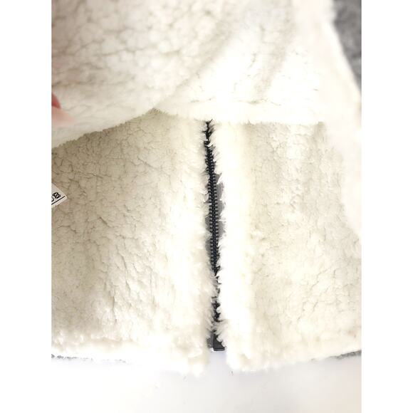 FINA EJERIQUE NWT Baby Faux Sheepskin Hooded Coat in Gray Size 12M - Picture 6 of 12